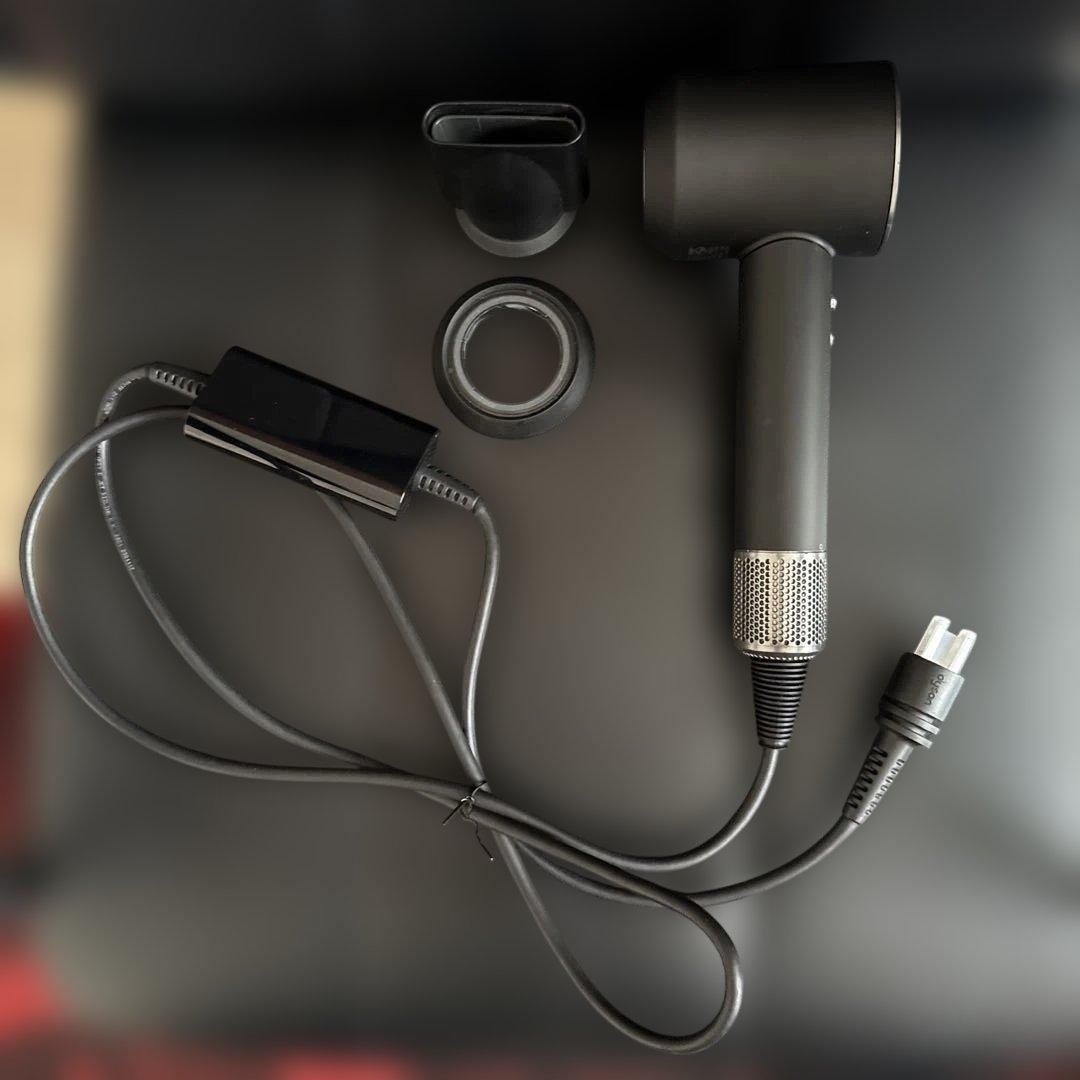 Dyson Supersonic ヘアドライヤー ブラック