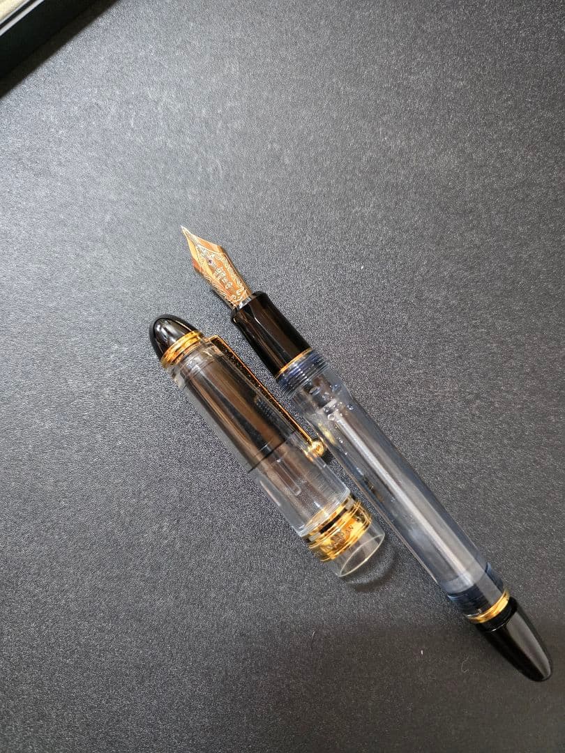 カスタム823 B字幅 (pilot本社におけるペン先交換済み)