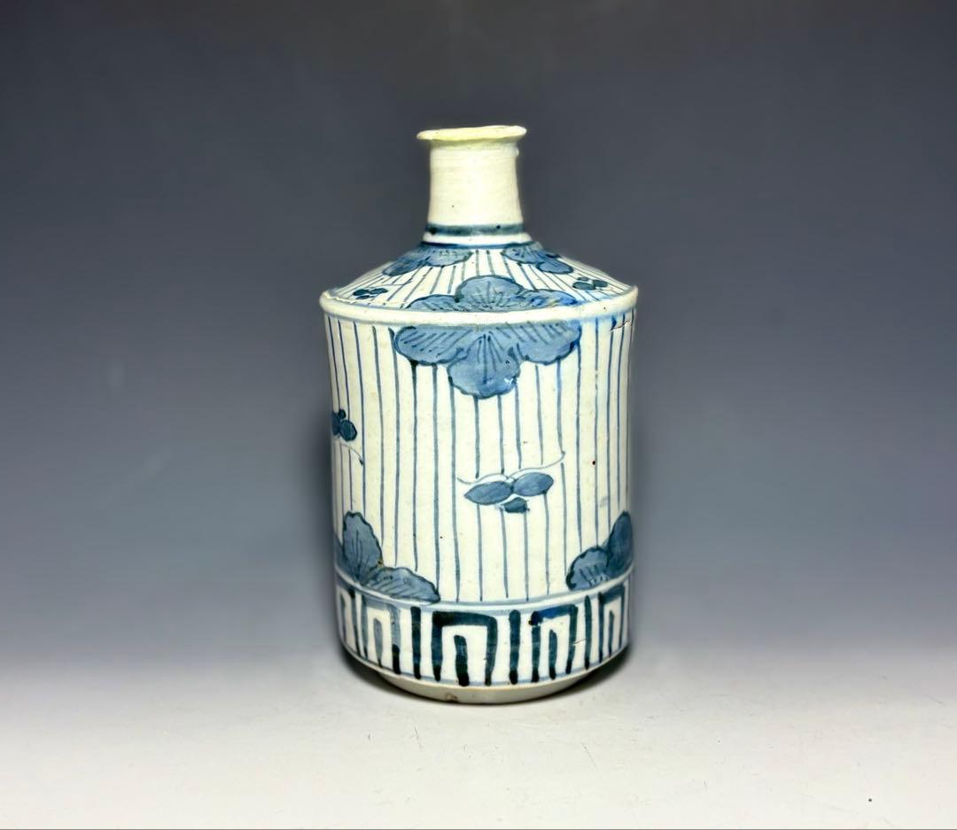 「古伊万里」連子格子蝶文徳利