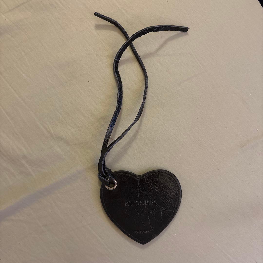 BALENCIAGA ハートミラー le cagole