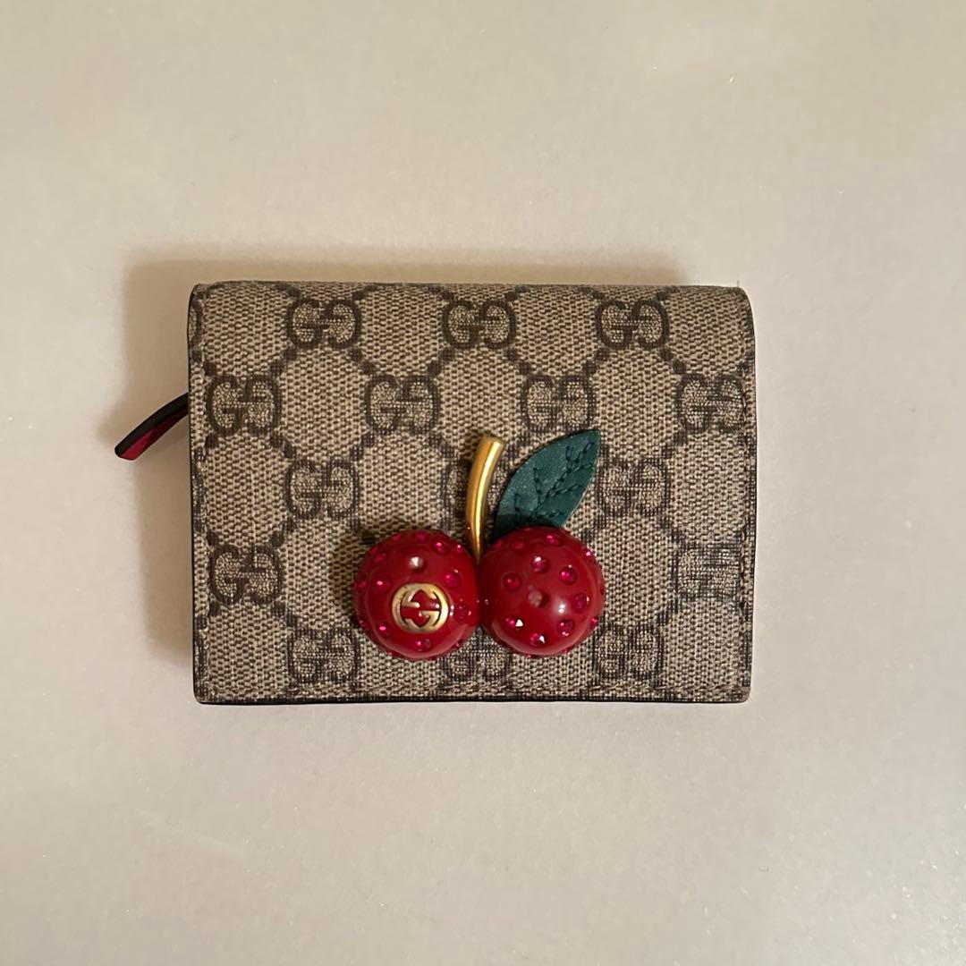 GUCCI 二つ折り財布 さくらんぼ GG柄 チェリー