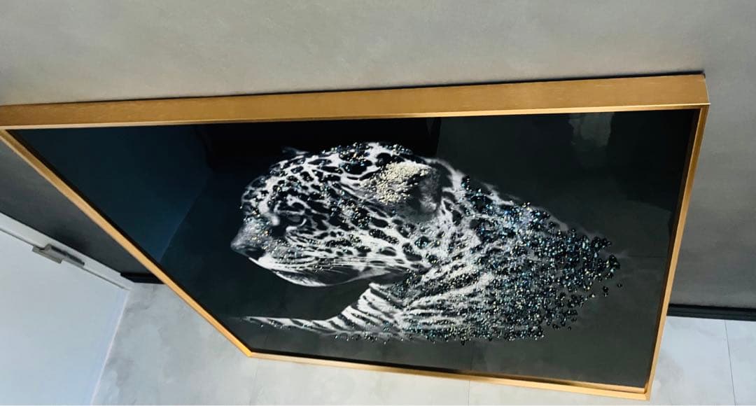 クリスタルアートパネル 水晶絵 水晶パネル 豹 パンサー 虎 モノトーン 黒 金