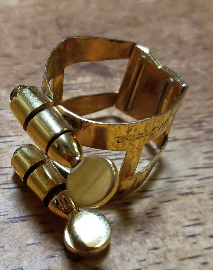 Wood Stone ソプラノサックス用リガチャー