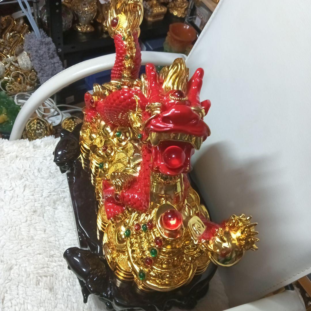 中国工芸品　赤色と金色の赤龍　富と繁栄の象徴　ダンシングドラゴン