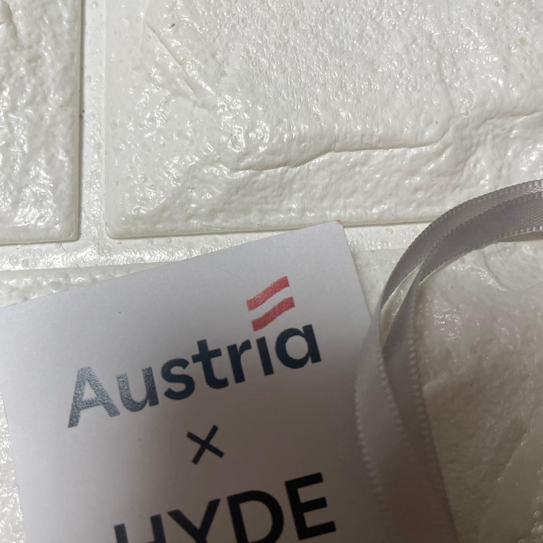 関西大阪万博　オーストリア館　HYDE Edyhステッカー　スワロフスキー　限定