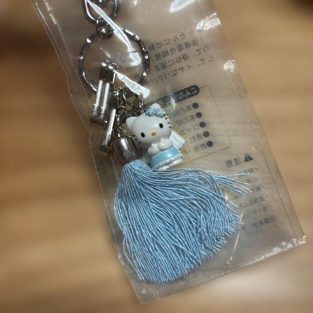 2003年　未開封　ハローキティ タッセル付き天使キティ　ストラップ