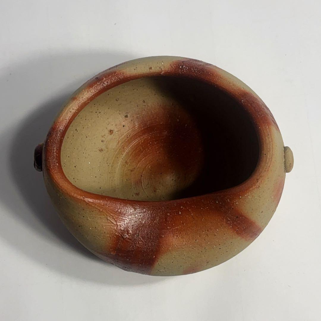 岡山県指定重要無形文化財保持者金重素山作　緋襷灰落とし　共箱付き