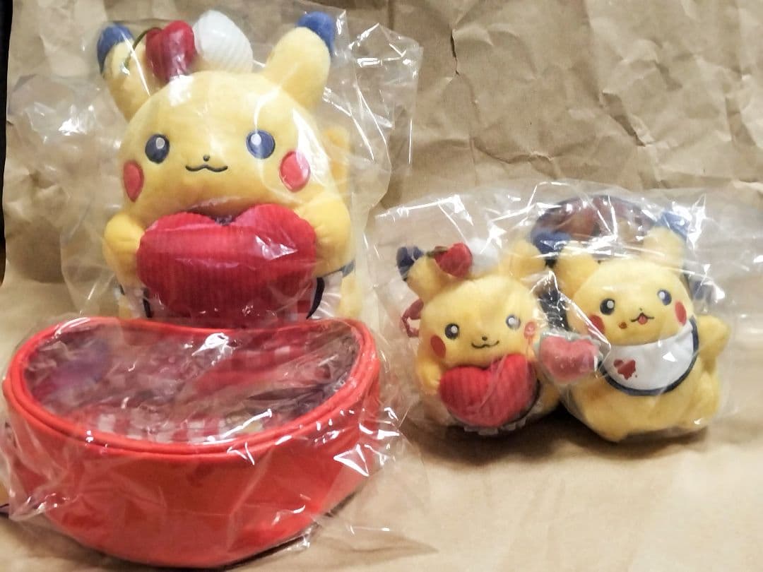 PIKACHU DINER ピカチュウダイナー ぬいぐるみ マスコット ポーチ