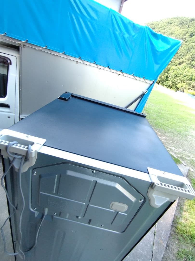 あきら 東芝 3ドア冷蔵庫 GR-V33SC (KZ) 2.3人家族