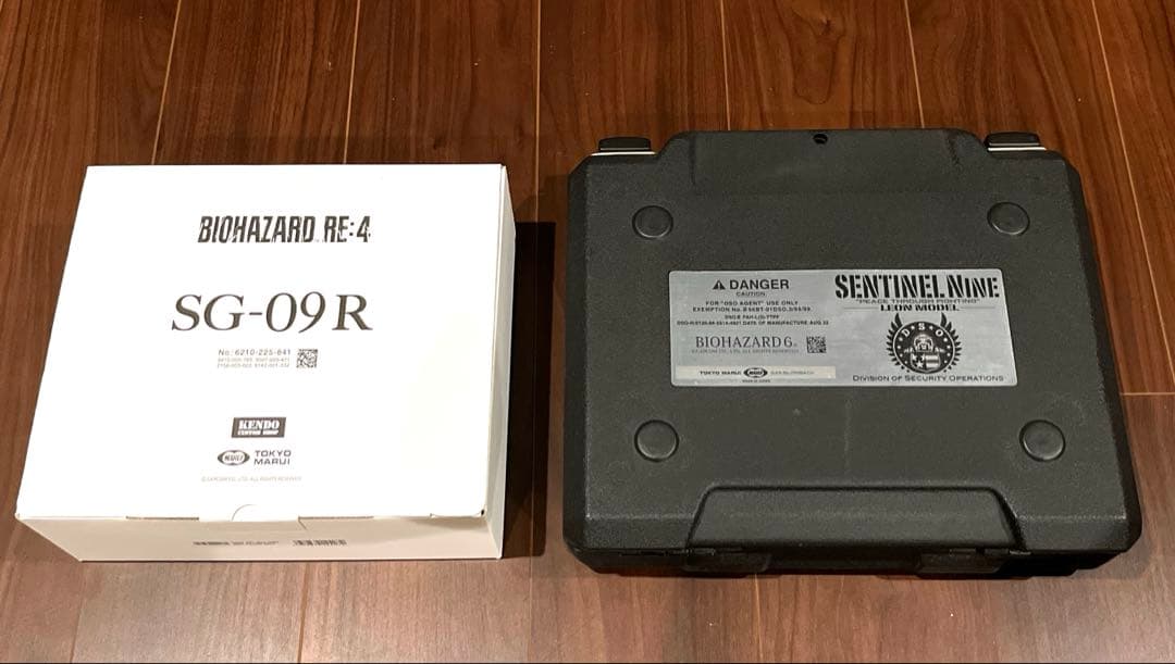 東京マルイ　SG-09R & センチネルナイン　バイオハザードコラボモデル