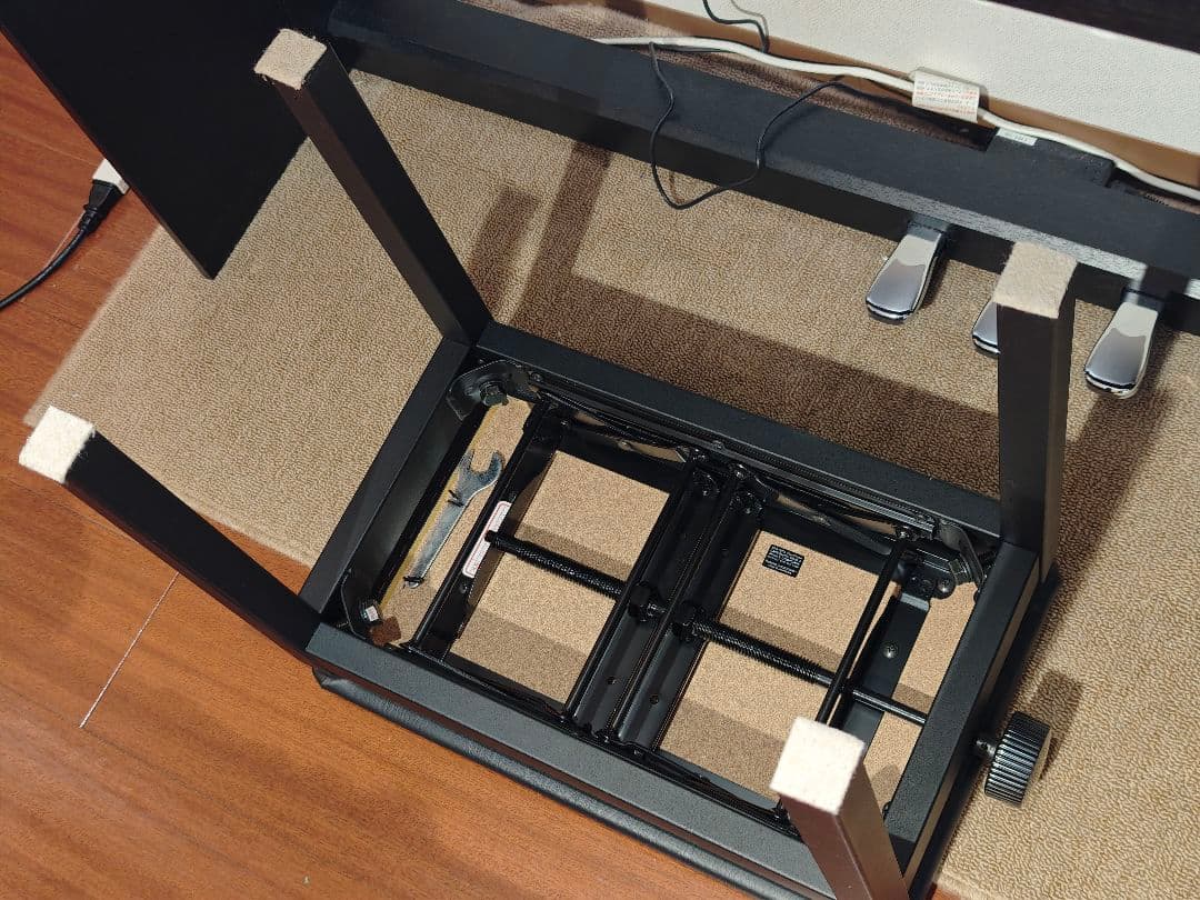 【美品】Roland F701-CB 2021年製 黒木目調 椅子付 電子ピアノ