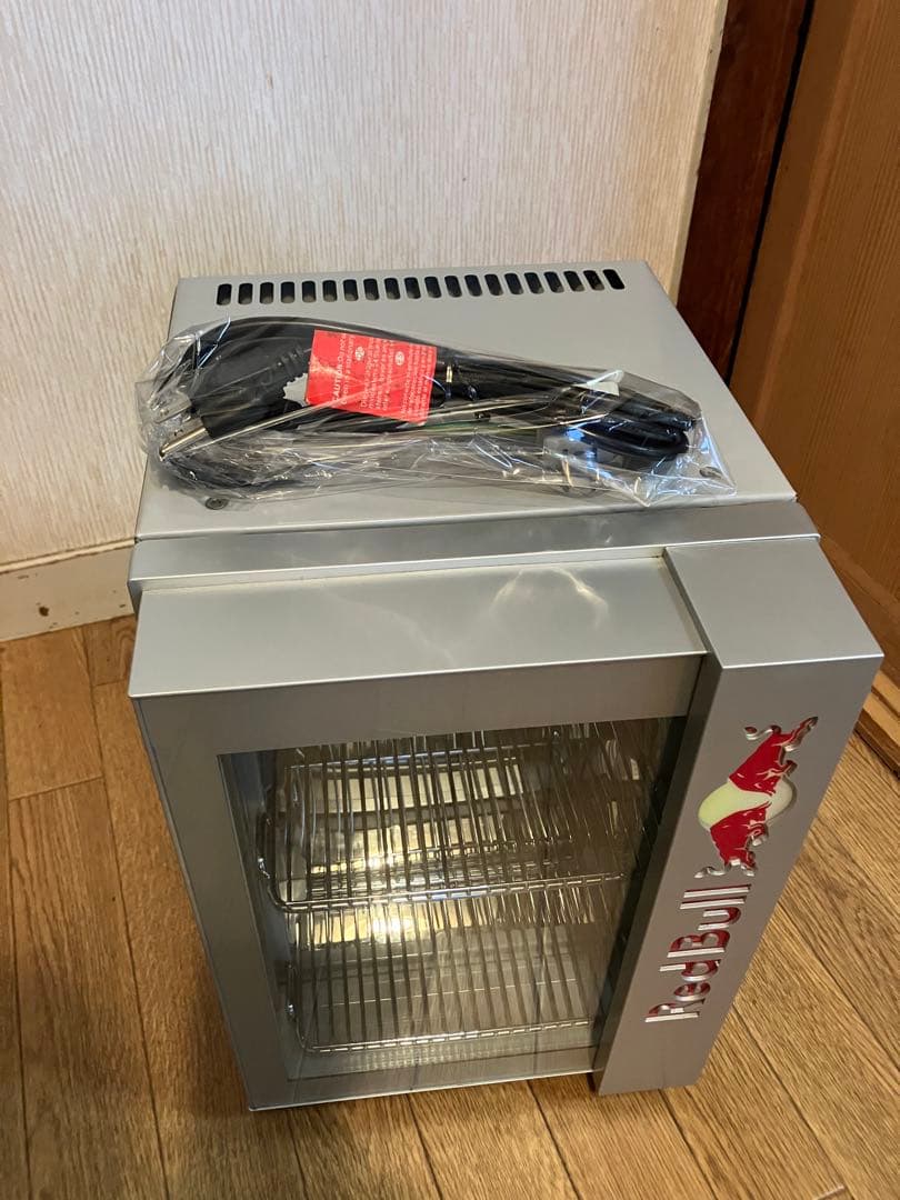 【希少】　RedBull レッドブル　小型冷蔵庫　ショーケース 非売品　美品