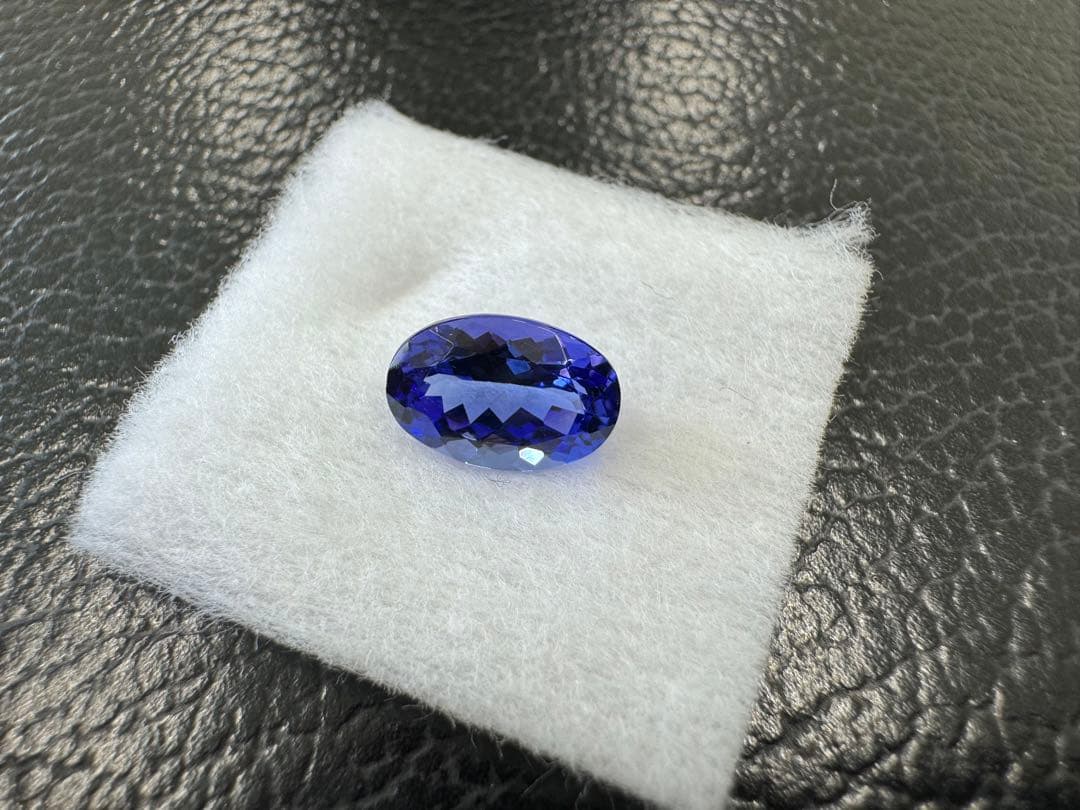 天然　タンザナイト　ルース　オーバルカット　2.108ct 鑑別書付き*未使用