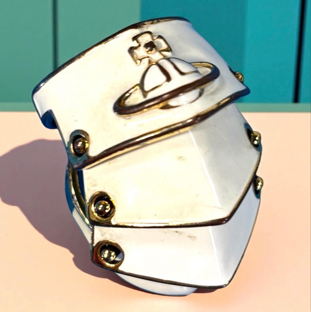 d*4様 希少✨ヴィヴィアン　アーマーリング　リング　ホワイト　ゴールド　レトロ