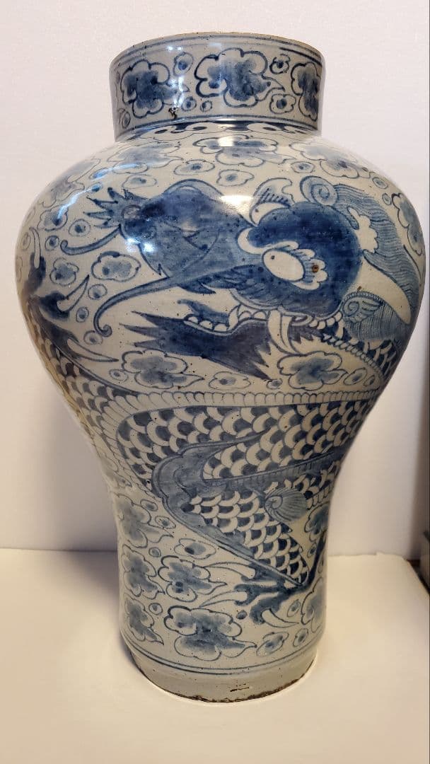 朝鮮美術　李朝　白磁染付　雲龍紋様　大壺