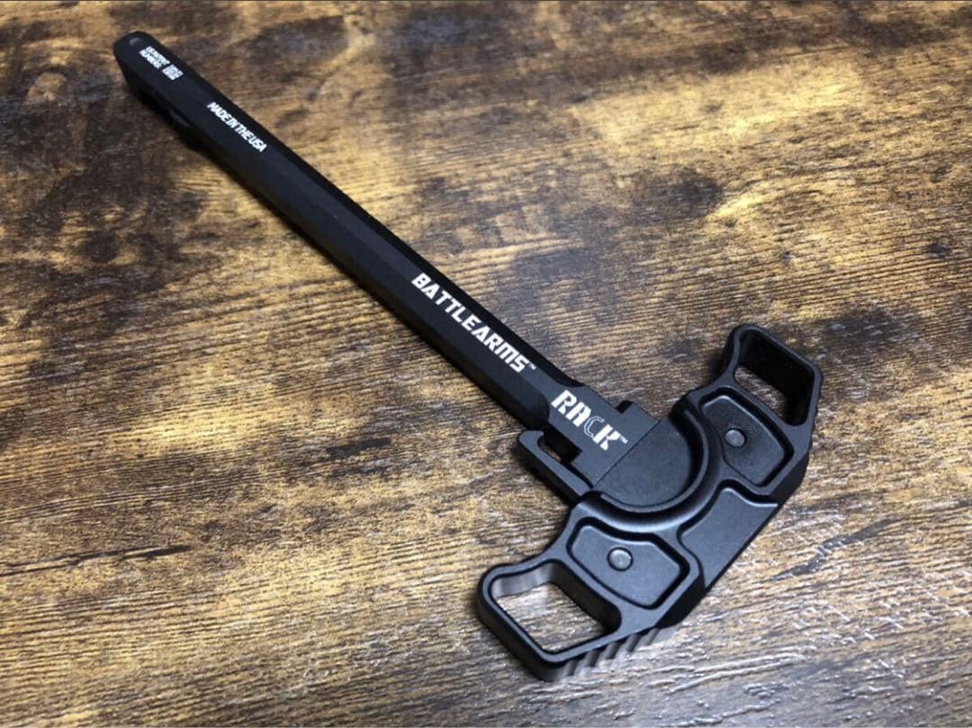 実物 battlearms チャージングハンドル