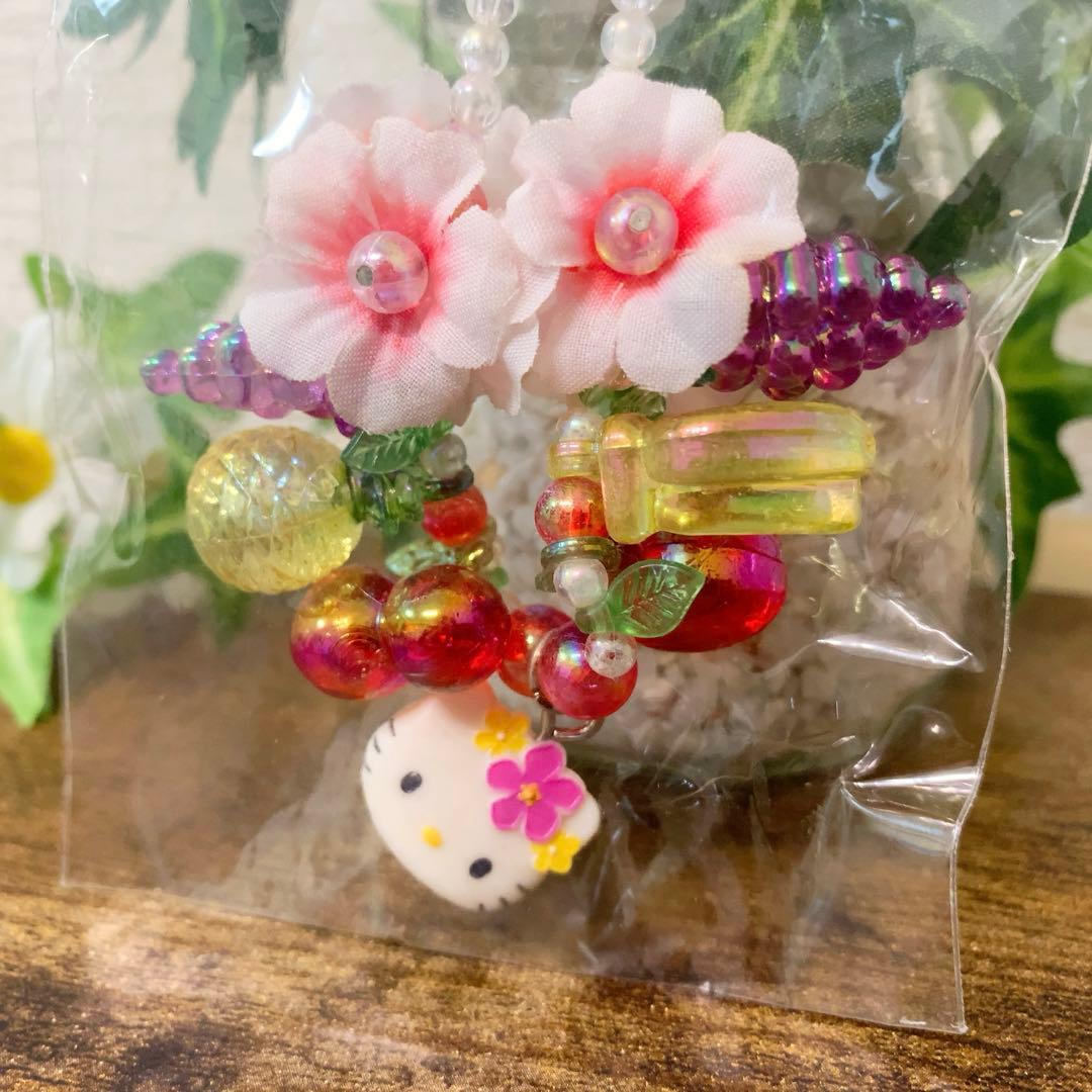 サンリオ　ハローキティ トロピカルストラップ