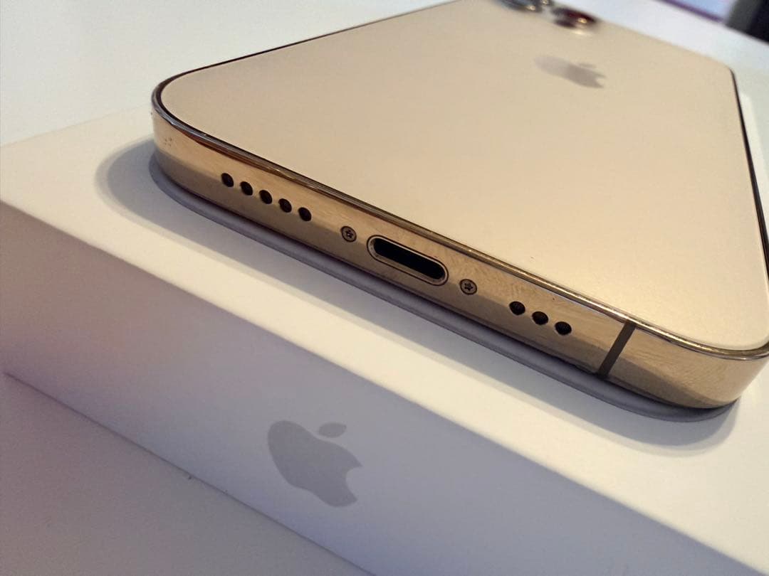 【美品】iPhone 12 Pro 256GB ゴールド