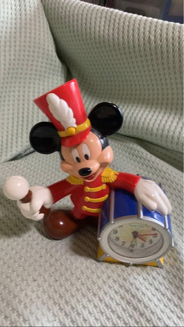ミッキーマウス置き時計？