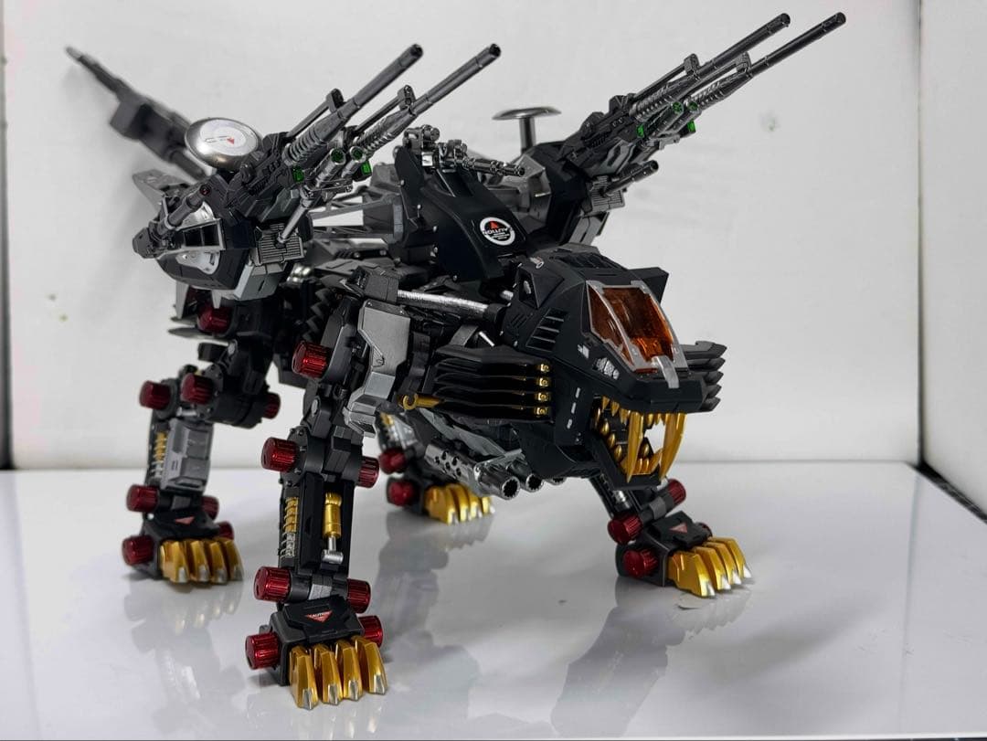 コトブキヤ　HMM ゾイド　シールドライガー　改造機　全塗装