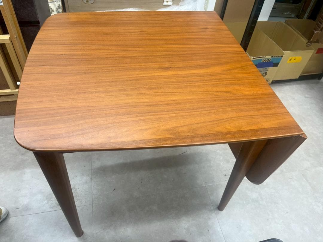 ニトリ コリド 伸長式ダイニングテーブル 幅80-120 nk01