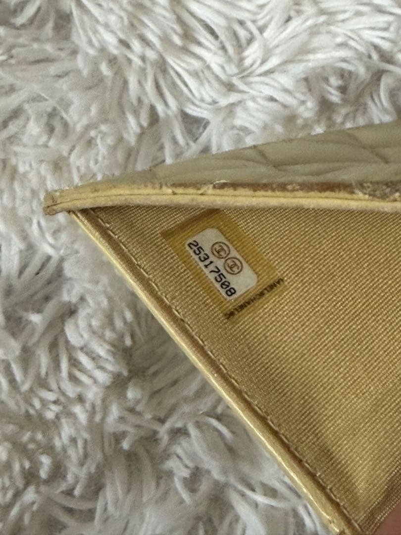 シャネル　財布　三つ折り