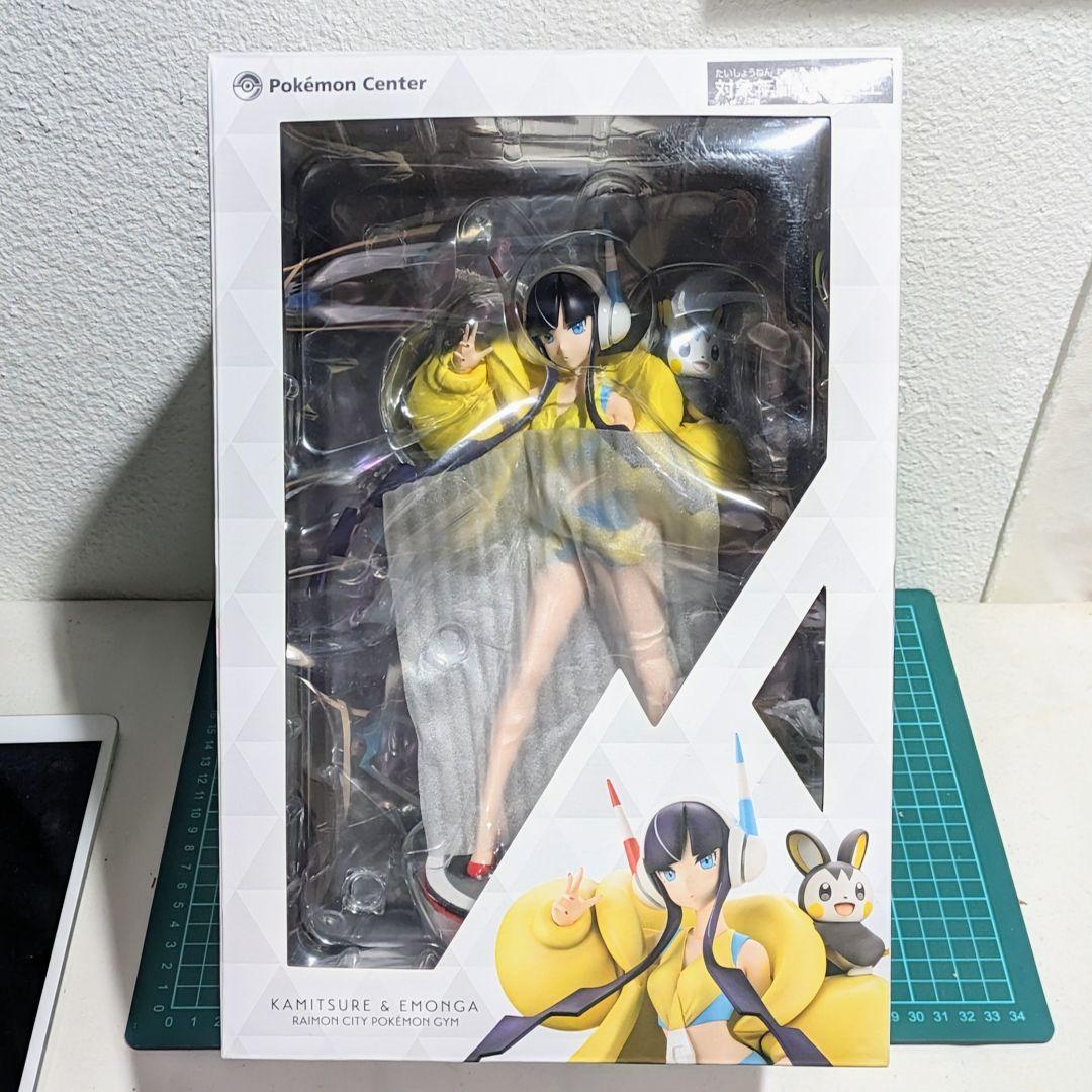 ポケモンセンターオリジナル カミツレ & エモンガ 1/7 フィギュア