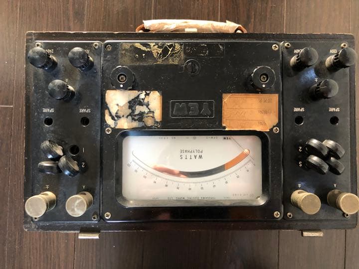 横河電機製作所の三相電力計