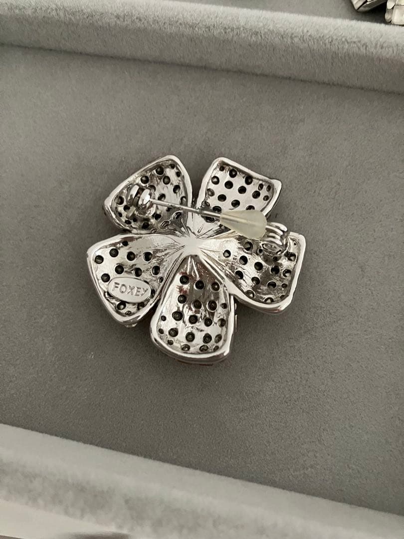 本日セール⭐︎FOXEY FLEUR フォクシーブティック　ブローチ