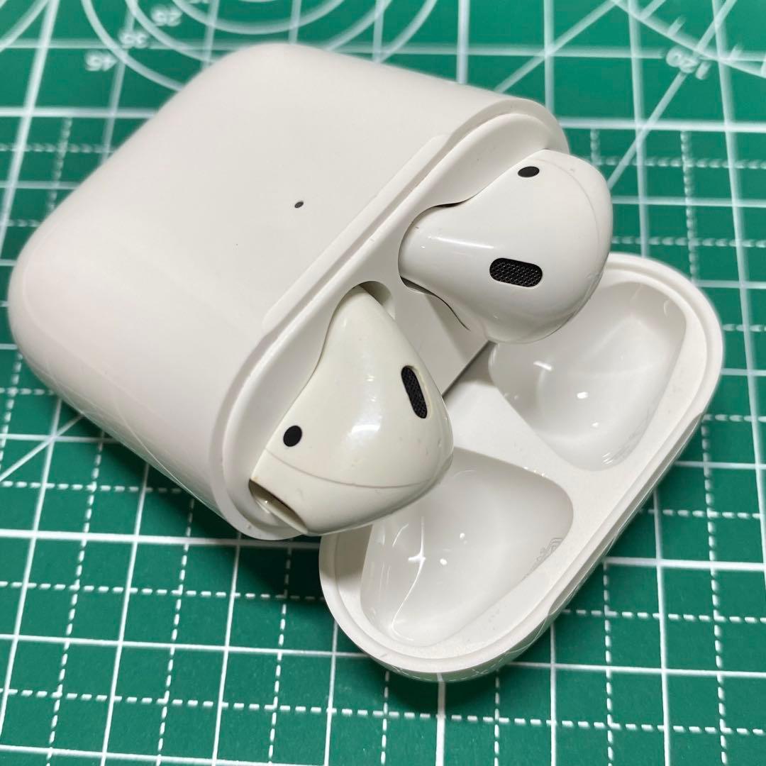 正規品 Apple AirPods 第二世代 エアポッズ第2世代