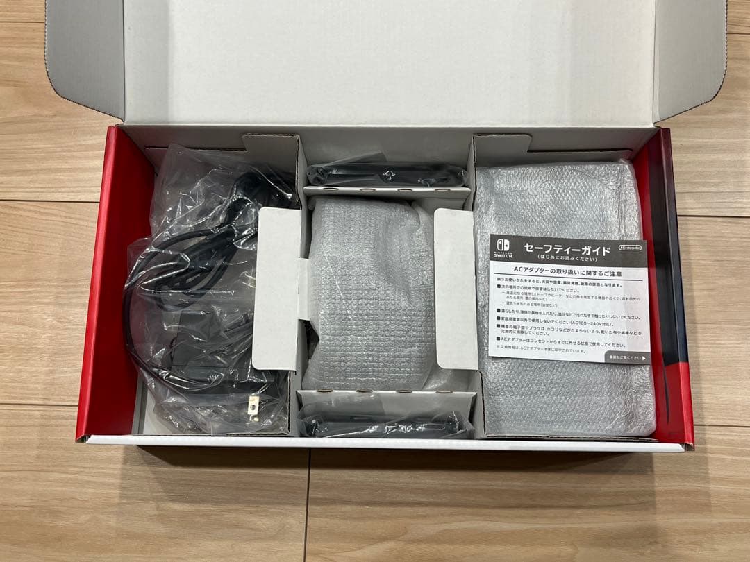 Nintendo Switch 本体　箱・付属品完備