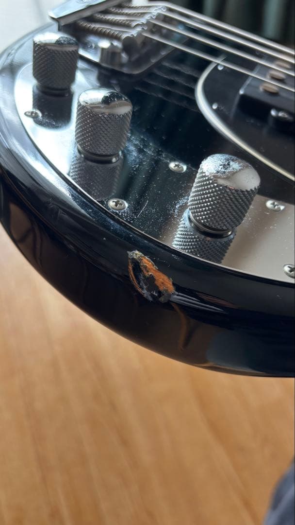 ベース MUSIC MAN Stingray EX