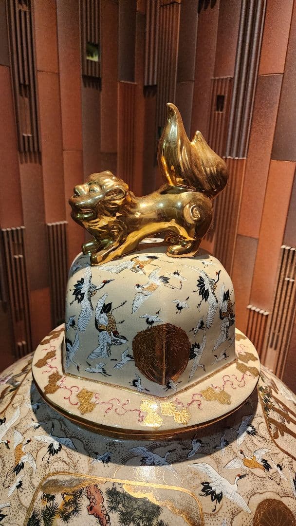 薩摩焼 特大 飾り壺 大壺 金襴手 金彩