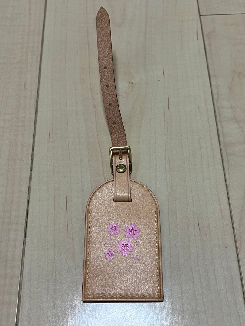 louisvuitton☆限定さくら柄スタンプ入りレザータグヌメ革未使用品