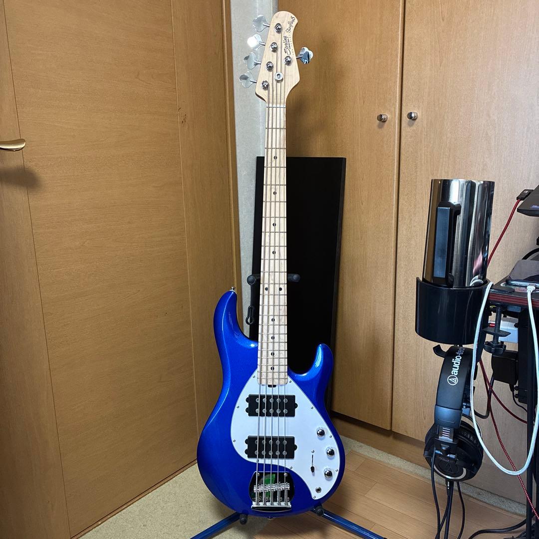 Sterling StingRay 5 ブルー