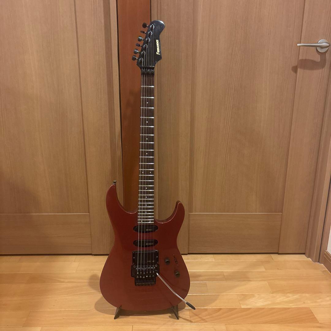 フロイトローズタイプ FERNANDES アクティブ回路 アーム付 新品弦張替済