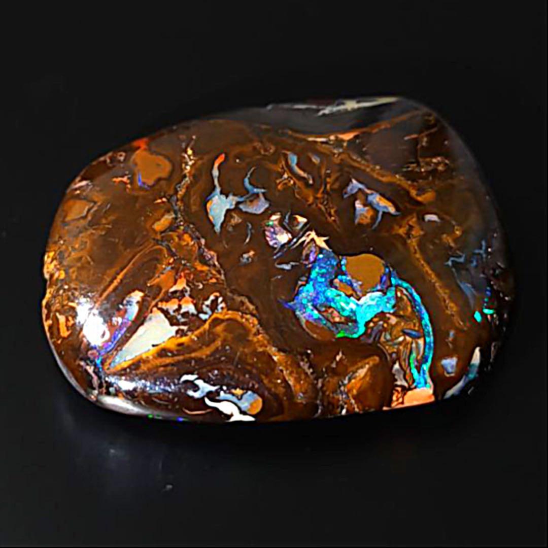 ボルダーオパールのタンブル①