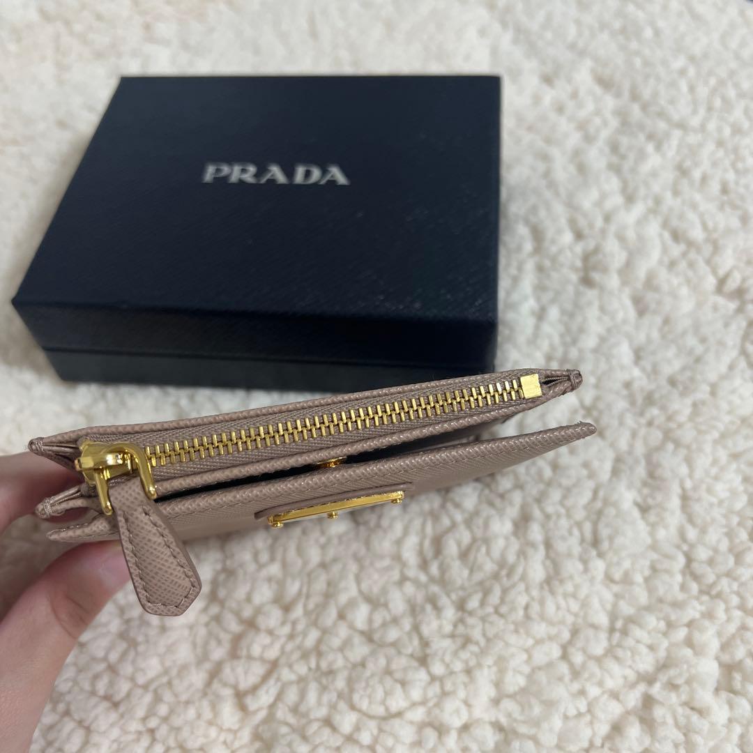 PRADA サフィアーノレザー 二つ折り財布