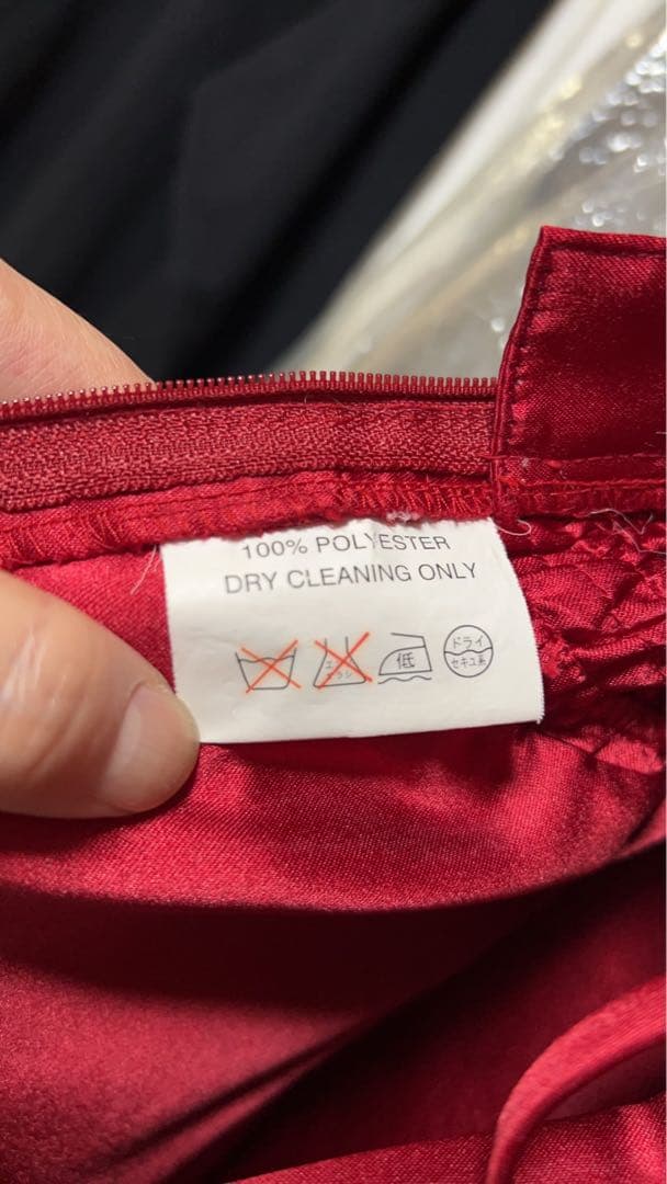 ウェディング　カラードレス　レッド　赤