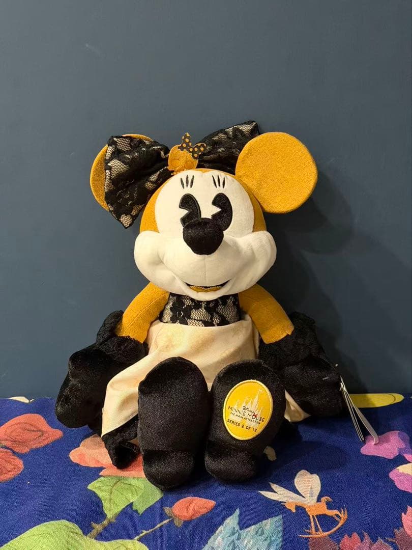 上海ディズニーストア毎月ミニーぬいぐるみ12体セット