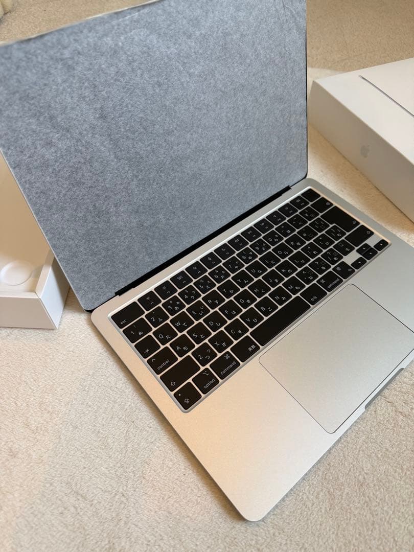 Apple MacBook シルバー 本体 充電器付き