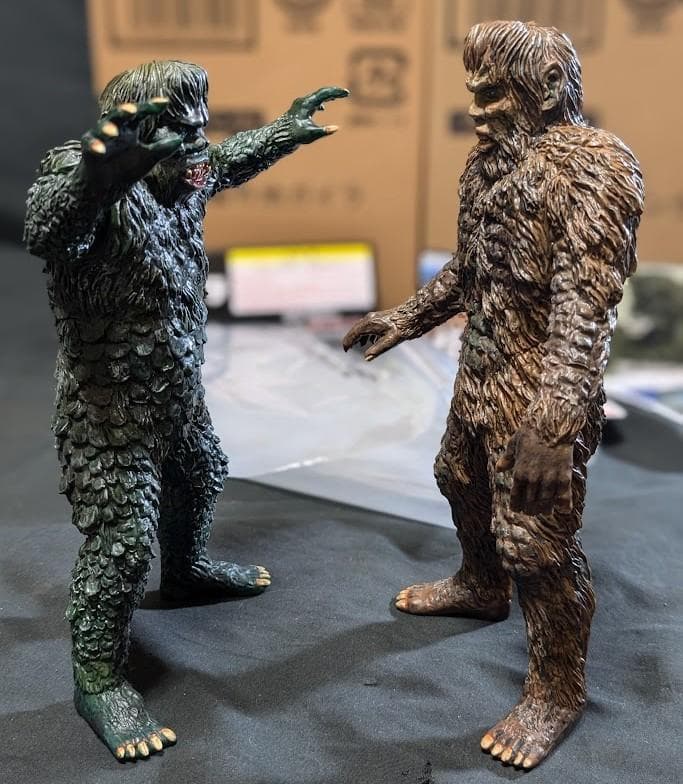 サンダ＆ガイラ怪獣番外地（バンダイプレミアム）ソフビフィギュア２体セット