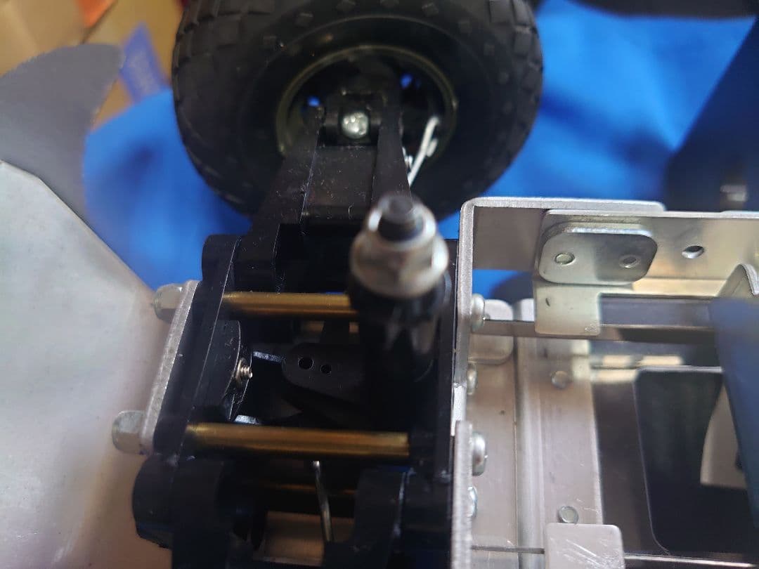 U.S. ARMY XR311 ラジコンカー