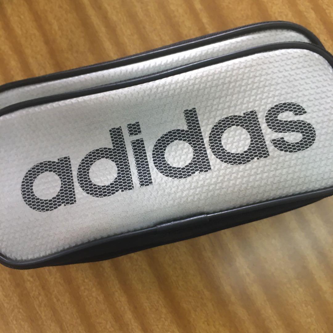 adidasの筆箱