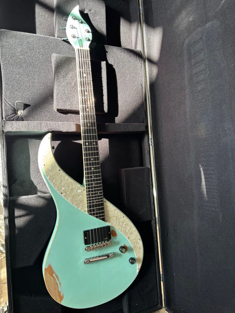 スカイギター風　オーダーメイドギター　31フレット