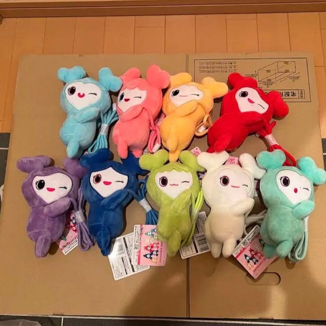 TWICE LOVELYS 抱きつきポシェット 全種セット　GIGO限定