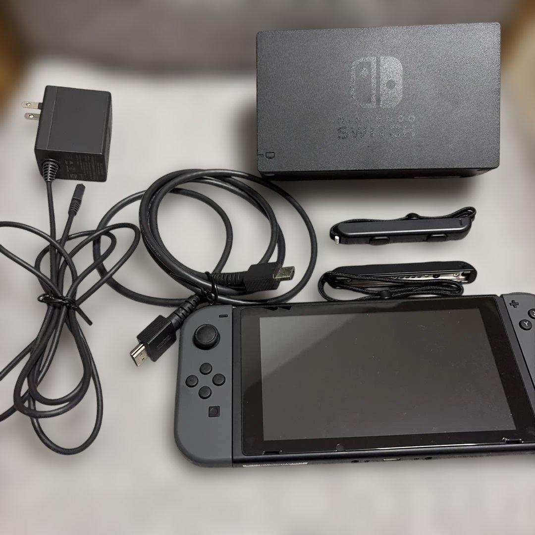 グレーのNintendo Switch本体