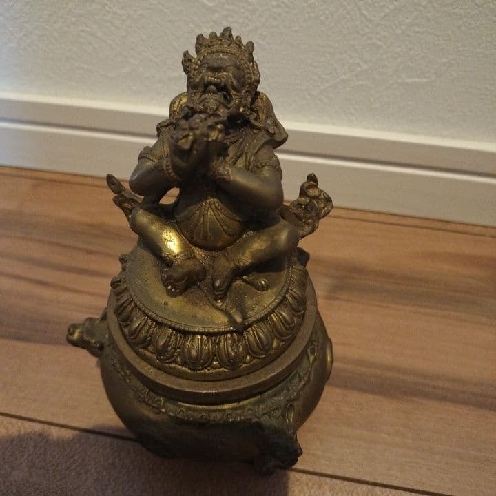 金属製 神像 装飾品