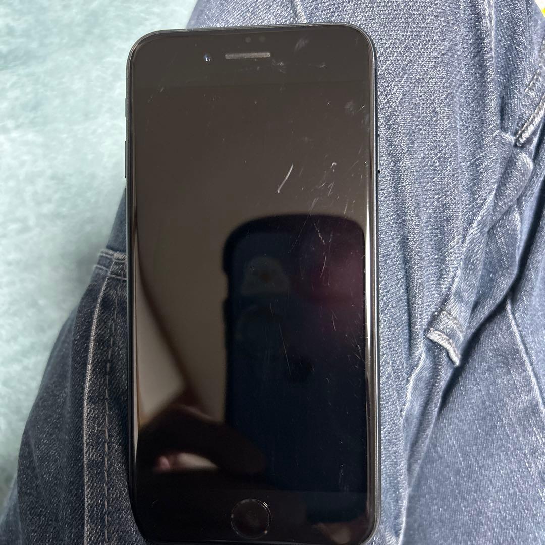 iPhone SE 64GB SIMロックなし