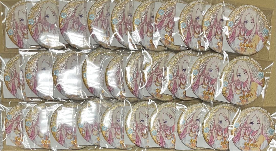 十王星南　缶バッジ